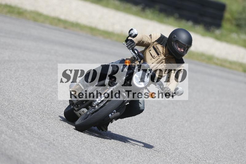 Archiv-2025/09 22.04.2025 Cornu Master School ADR/gruen-vert/44